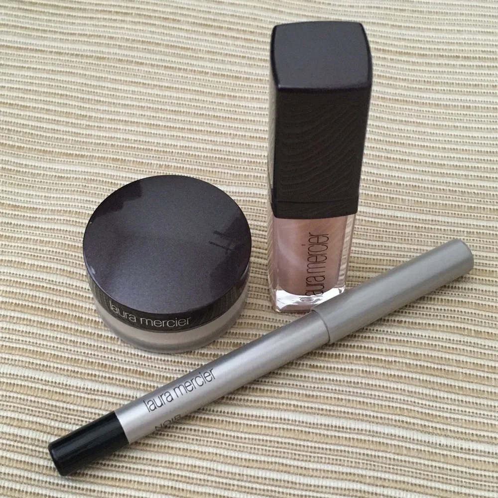 Laura Mercier 3-pc Makeup Set: Loose Setting Powder, Lip Glacé and Eye Pencil